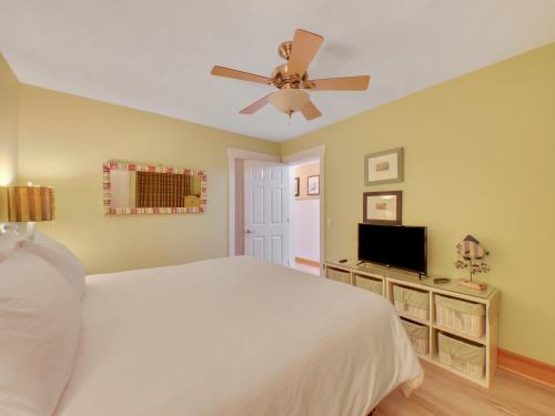 202 Pointes North Inn - image 12
