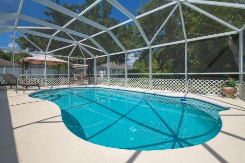 Peaceful Heated Pool Home For A Perfect Florida Retreat in ชาร์ลอต ฮาร์เบอร์