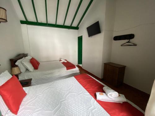 Triple Room with Private Bathroom image 7