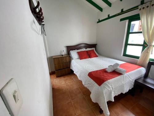 Quadruple Room with Private Bathroom image 9