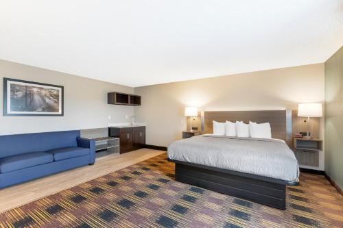 Quality Inn Newton - image 13