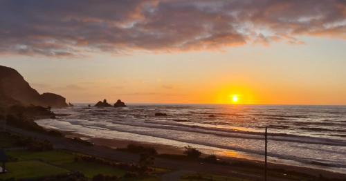 Apkārtne, View With A Room NZ - Boutique Beachfront Accommodation on the Great Coast Road in Barrytown