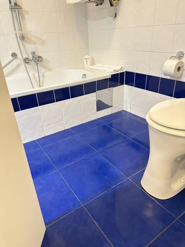  Modern Flat incl Parking, near Metro U1 in Wien