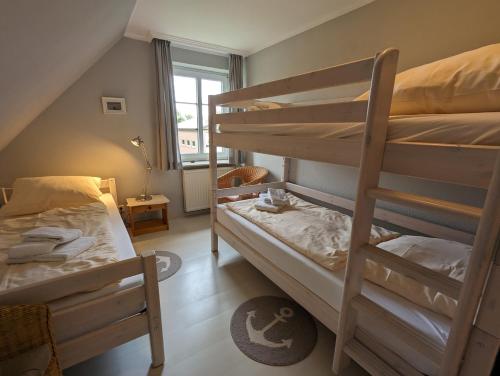 Ferienhaus Ellen OG Whg - image 6