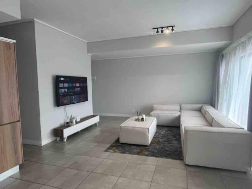 Executive Penthouse in Midrand, Waterfall City - Fast WiFI and Secure Parking - 3 Elizabeth Place, Midrand
