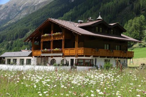 Ferienhaus Brigitte - Apartment - Längenfeld