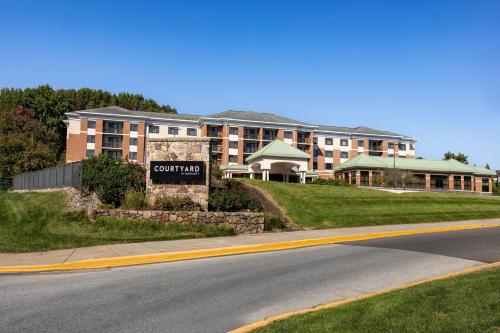 Courtyard by Marriott Newark-University of Delaware