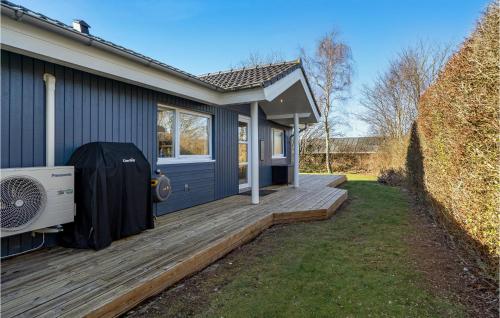 Stunning Home In Esbjerg V With Kitchen