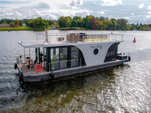 Houseboat on the Dahme, Wildau