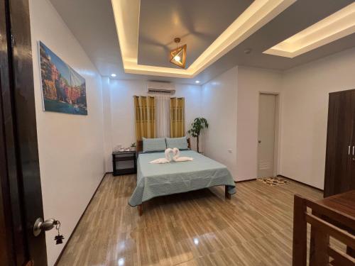 RICH-VANIA SUITES RICH-VANIA SUITES