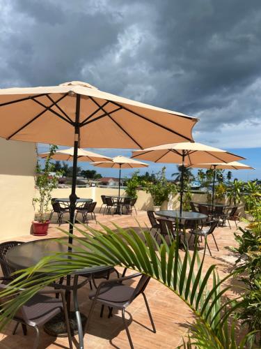 RICH-VANIA SUITES RICH-VANIA SUITES