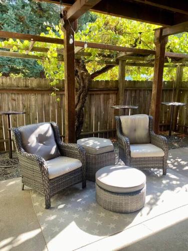 Vintage 1857~Stone & Beam Cellar in Amador City (CA)