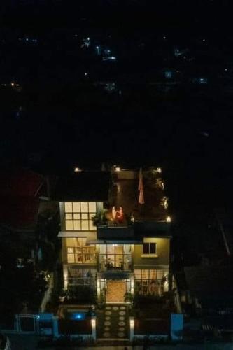 RICH-VANIA SUITES RICH-VANIA SUITES