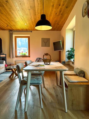 Iekārtas, Maso Alpino con vista sulle Dolomiti in Ruffre