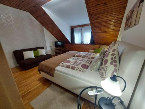 Apartman Őri