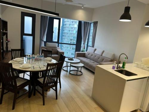 Star Holiday Sky Pool KLCC - image 8