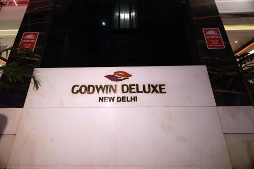 Hotel Godwin Deluxe -Near New Delhi Railway Station - Paharganj