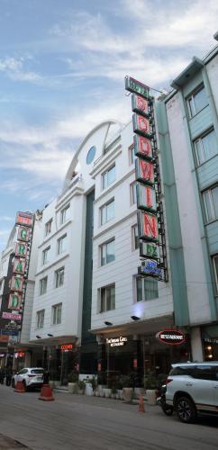 Hotel Godwin Deluxe -Near New Delhi Railway Station - Paharganj