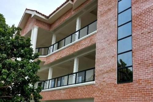 Modern, fully equipped 1-bed Apt in Aburi