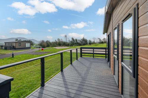 Vaade, Oak Tree Timber Holiday Lodge in Bassenthwaite