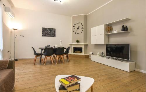 Lovely Apartment In Balestrate With Kitchen