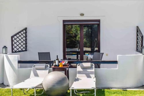 Skiathos Young Guesthouse - image 4