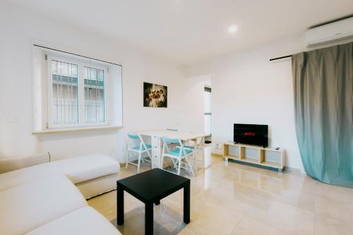 Cittadella Apartments Room Type - Deluxe Apartment Cittadella Apartments Room Type - Deluxe Apartment