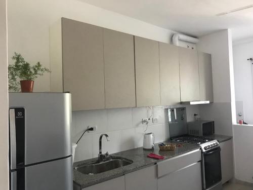 Avenida Departamento completo, cerca de todo in ซาน นิโกลัส เดลาส อาร์โรโยส