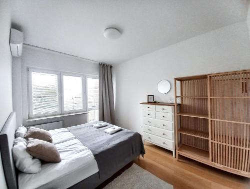 Warsaw Concierge Hoża Centrum Room Type - Three-Bedroom Apartment
