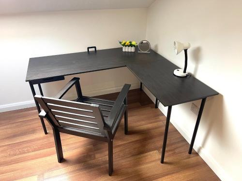 Entire YellowApt near Belfast City Centre - Free parking - Up to 4 guests - 3 beds - Self check in in Ballymacarrett