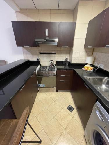 Big studio, Dubai SportCity, parking included, Dubai (photo 11)
