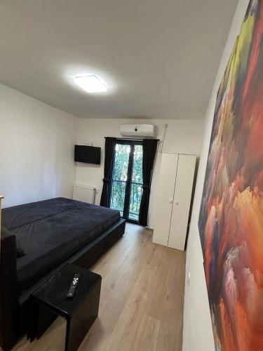 One-Bedroom Apartment image 10