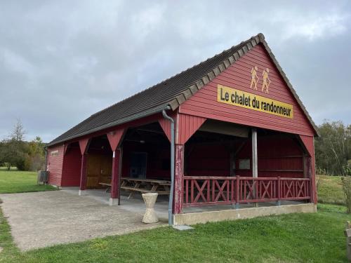 Les maisonnettes du lac - base de loisirs Lavaré