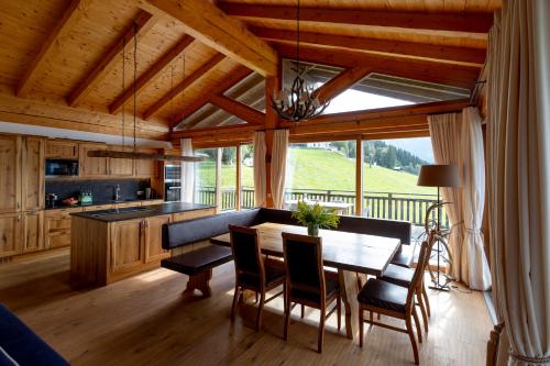 Kitchen, Chalet Bergmueller in Fastenberg