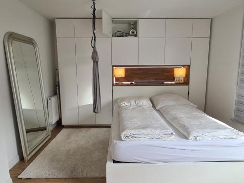 Privatzimmer an der Messe Room Type - Deluxe Double Room