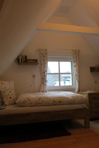 Four-Bedroom Apartment with Balcony