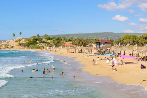 παραλία, דירת נופש באכזיב עם ג'קוזי מול חוף בננה ביץ Dream Place Achziv in Ναχαριγια