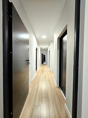 Apartamenty na 102