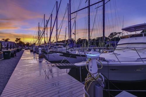 Unique Houseboat Rental in Merritt Island, USA