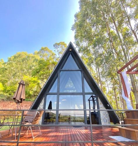 Cabana Raízes: A-Frame com vista para as montanhas