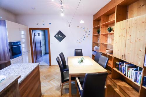 Recreational facilities, 110m2 apartment in Graz-Saint Peter - free parking in Sankt Peter