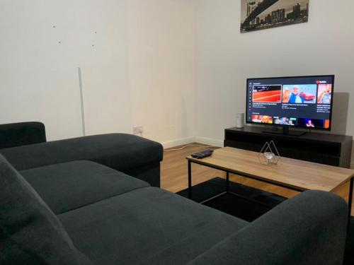 Affordable apartment in Leeds city centre sleeps 4