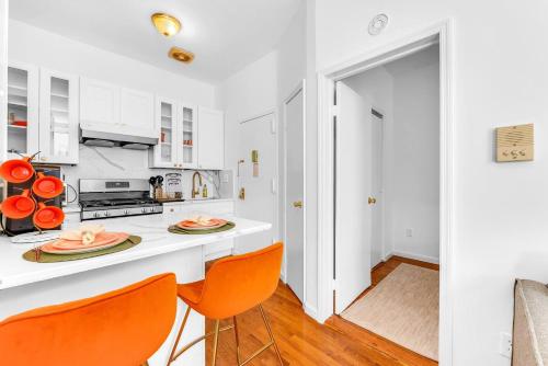 Welcome to “Sunny Park Slope Retreat”!