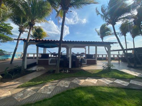 SOLID Surf Camp Hostel Nicaragua in El Transito