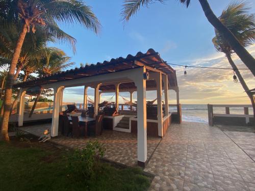 SOLID Surf Camp Hostel Nicaragua in El Transito
