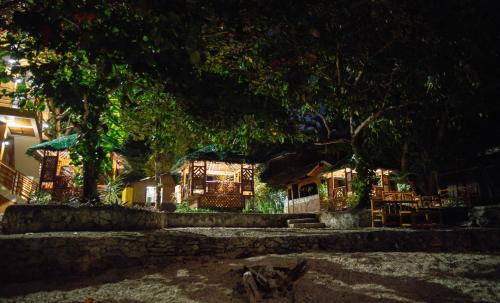 AJ's Place Beach Resort – Oslob, IL