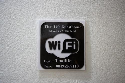 Thai Life Guesthouse Khaolak