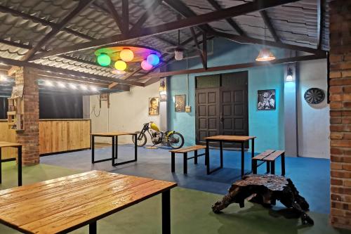 ผับ/เลาจน์, Bagan Pinang Guest House in กัมปุงบากันปีนัง