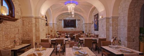 Ресторан, Hotel Cenacolo in Somma