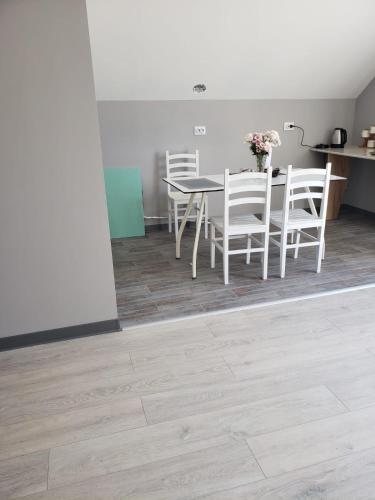 Natura guesthouse Tbilisi – khách sạn tại Gldani-Nadzaladevi